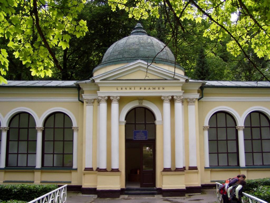 TopApartmany Lesni Mariánské Lázně Extérieur photo